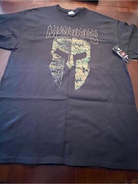 United States Marines Graphic T-Shirt - Black with Camo Helmet NWT